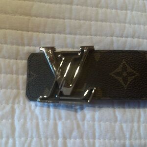 Louis Vuitton belt - gorgeous!